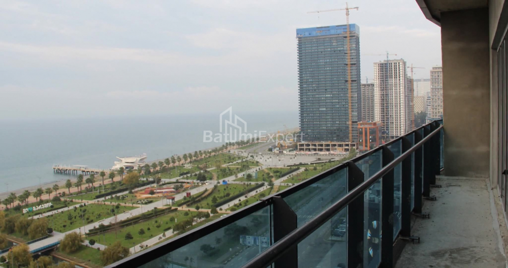 Пәтер 75.86 м² - Лех және Мария Качинский, Batumi, Грузия