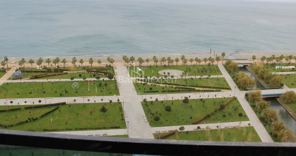 Пәтер 75.89 м² - Лех және Мария Качинский, Batumi, Грузия