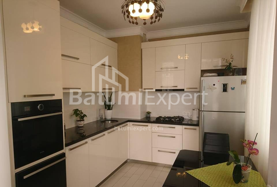Пәтер 90 м² - Нико Пиросмани, Batumi, Грузия