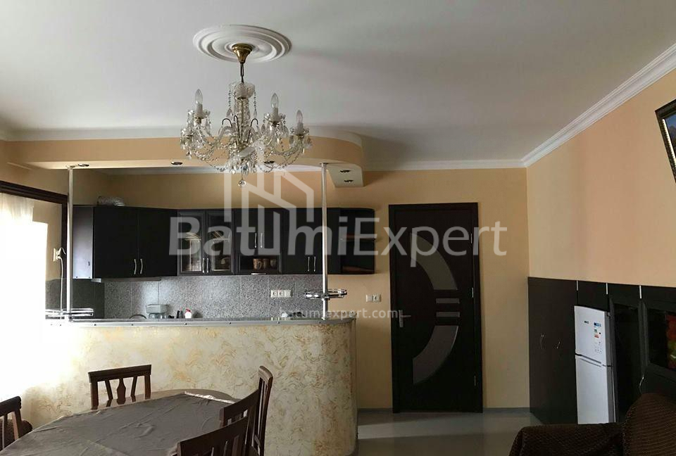 Пәтер 68 м² - Дэвид Агмашенебли, Batumi, Грузия