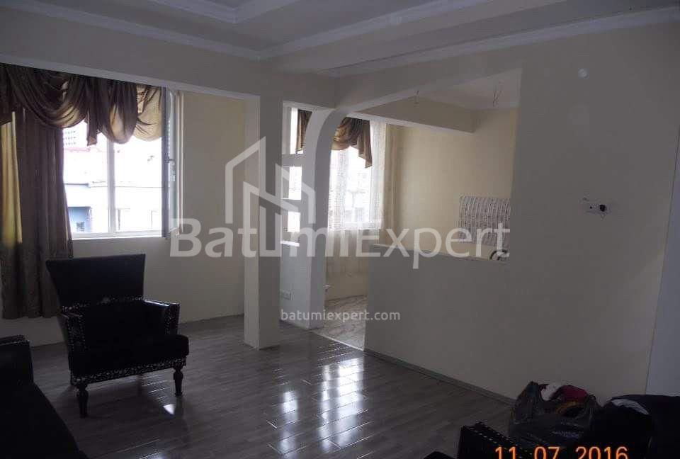 Пәтер 60 м² - Генерал Аслан Абашидзе, Batumi, Грузия