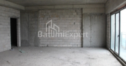 Пәтер 75.86 м² - Лех және Мария Качинский, Batumi, Грузия