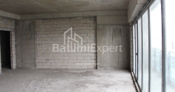 Пәтер 75.86 м² - Лех және Мария Качинский, Batumi, Грузия