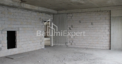 Пәтер 75.89 м² - Лех және Мария Качинский, Batumi, Грузия