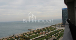 Пәтер 75.89 м² - Лех және Мария Качинский, Batumi, Грузия