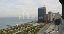 Пәтер 75.89 м² - Лех және Мария Качинский, Batumi, Грузия