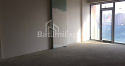 Пәтер 1-комн 47.7 m² - Лех және Мария Качинский, Batumi