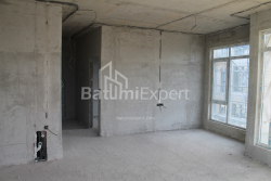 Тұрғызылып жатқан объект 2-комн 74.8 m² - Лех және Мария Качинский, Batumi