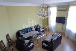 Пәтер 5-комн 130 m² - Король Парнаваз, Batumi