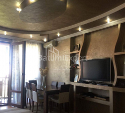 Пәтер 3-комн 80 m² - Юрьевская, Batumi