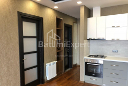 Пәтер 2-комн 60 m² - Нико Пиросмани, Batumi