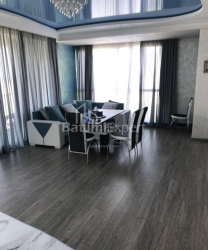 Пәтер 3-комн 90 m² - Юрьевская, Batumi
