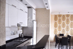 Пәтер 2-комн 70 m² - Юрьевская, Batumi