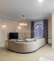 Пәтер 4-комн 140 m² - Юрьевская, Batumi