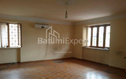 Пәтер 3-комн 92 m² - 26 мамыр, Batumi