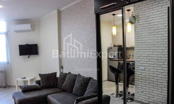 Пәтер 2-комн 35 m² - Юрьевская, Batumi