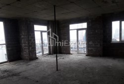 Пәтер 3-комн 75 m² - Юрьевская, Batumi
