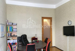 Пәтер 175 м² - Король Парнаваз, Batumi, Грузия