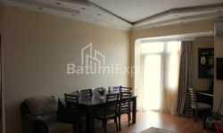 Пәтер 3-комн 100 m² - Нико Пиросмани, Batumi