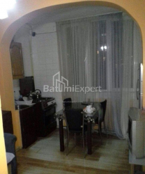 Пәтер 4-комн 80 m² - Петра Меликишвили, Batumi