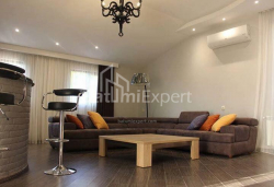 Жеке үй 10-комн 1000 m² - Петр Ибери, Gonio