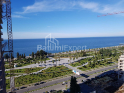 Пәтер 3-комн 55.7 m² - Лех және Мария Качинский, Batumi