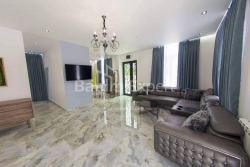 Жеке үй 4-комн 170 m² - әуежай тас жолы, Batumi