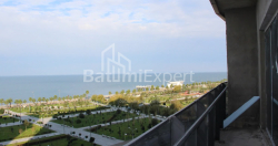 Пәтер 172.2 м² - Лех және Мария Качинский, Batumi, Грузия
