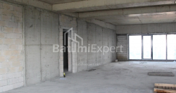 Пәтер 172.68 м² - Лех және Мария Качинский, Batumi, Грузия