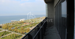 Пәтер 75.75 м² - Лех және Мария Качинский, Batumi, Грузия