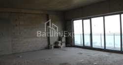 Пәтер 75.75 м² - Лех және Мария Качинский, Batumi, Грузия