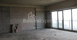 Пәтер 75.75 м² - Лех және Мария Качинский, Batumi, Грузия